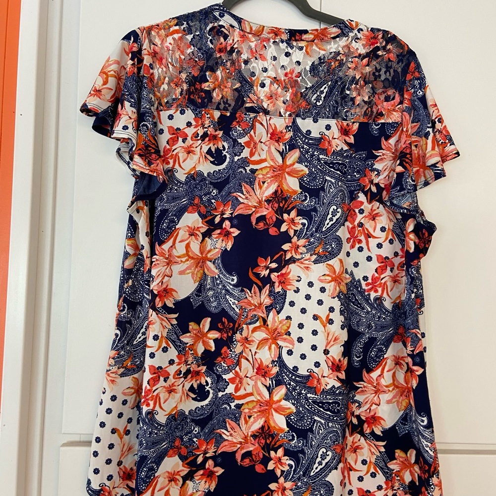 Woman’s Cocomo Blue and Orange Ruffled Short Sleeve Blouse